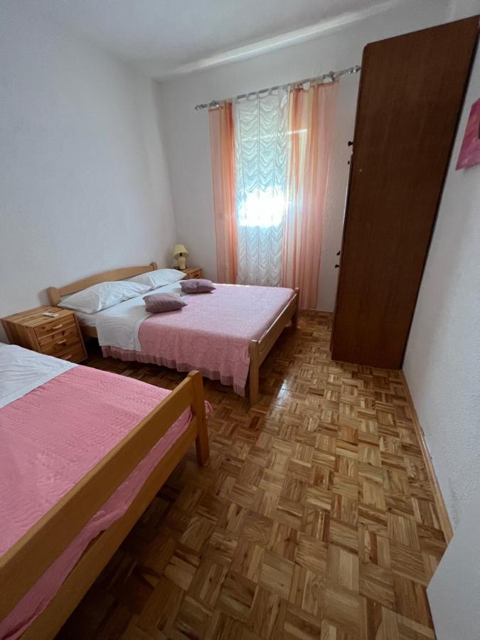 Apartment Vujcic Donji Okrug  Exterior foto