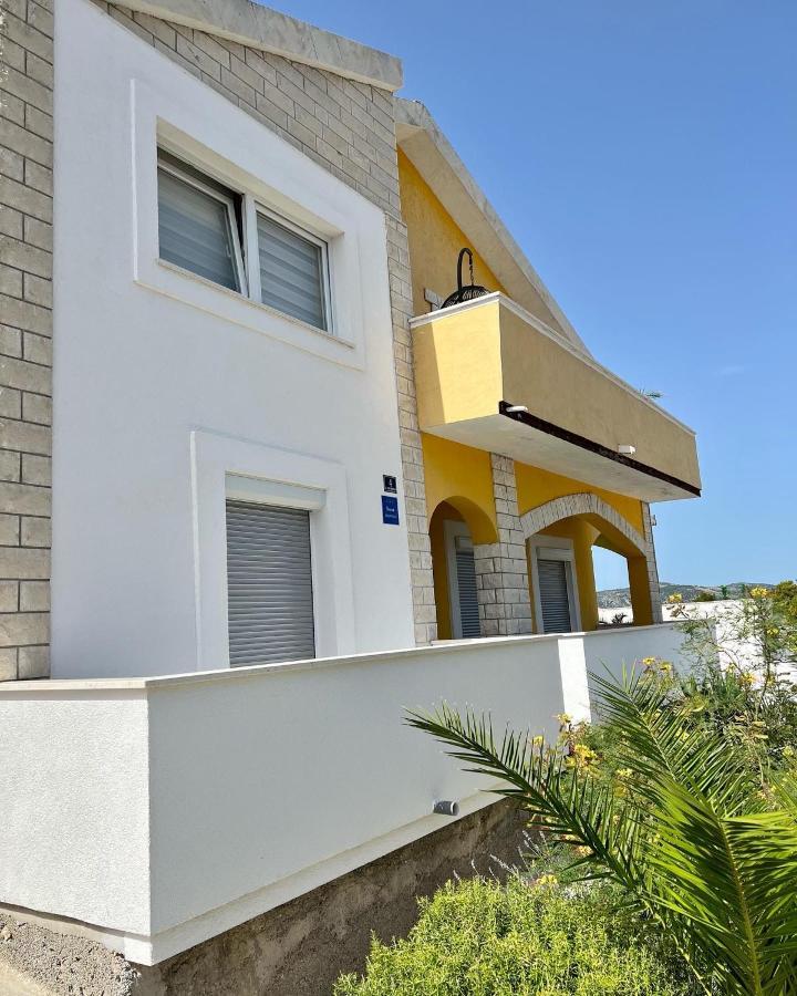 Apartment Vujcic Donji Okrug  Exterior foto